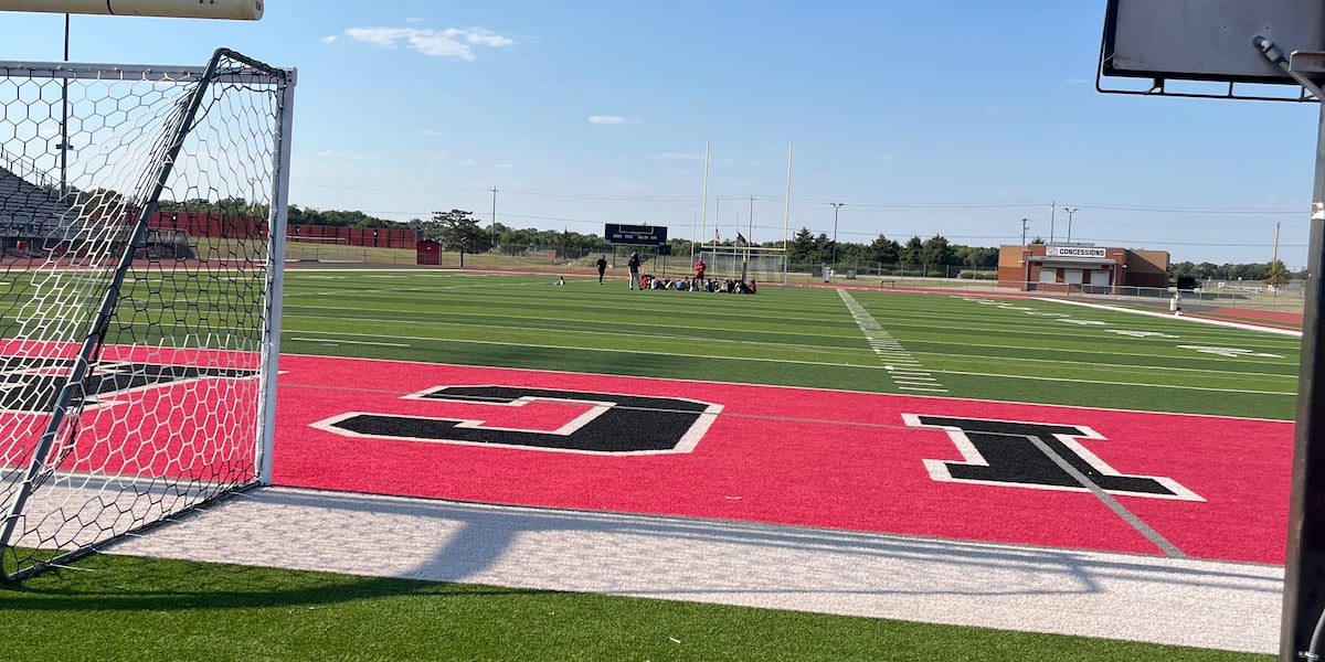 Student athletes in Wichita adjust to extreme heat, rescheduled practices