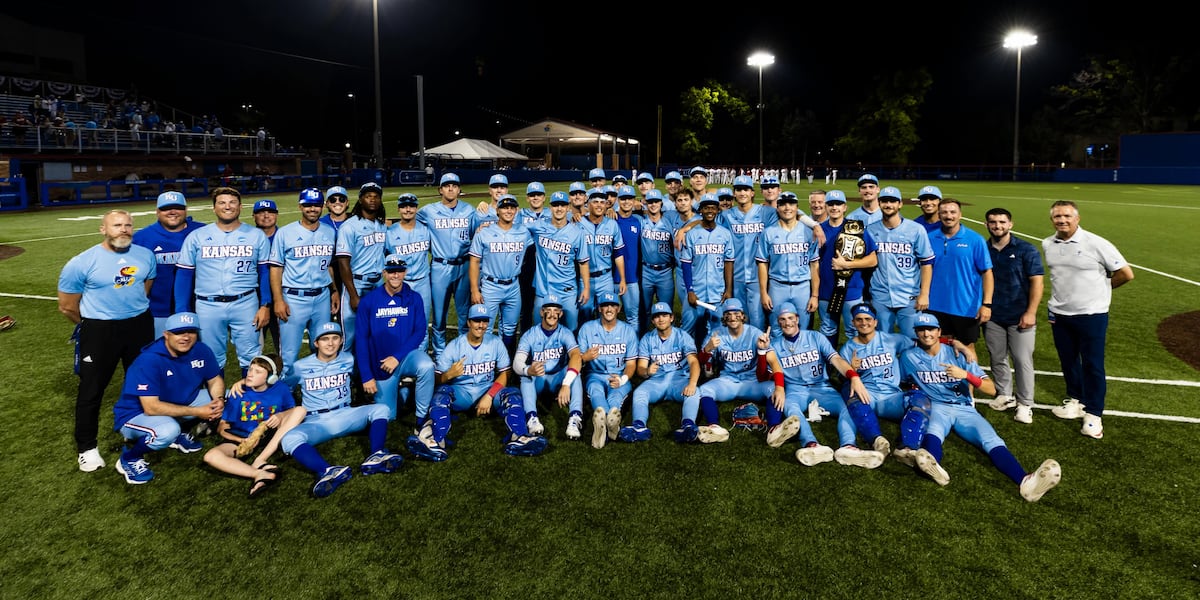 Jayhawk baseball heading to first super regional in program history after win over Arkansas