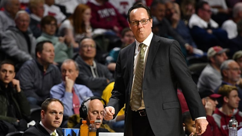 February 1, 2018 - Philadelphia, Pennsylvania, U.S - Wichita State Shockers head coach GREGG...