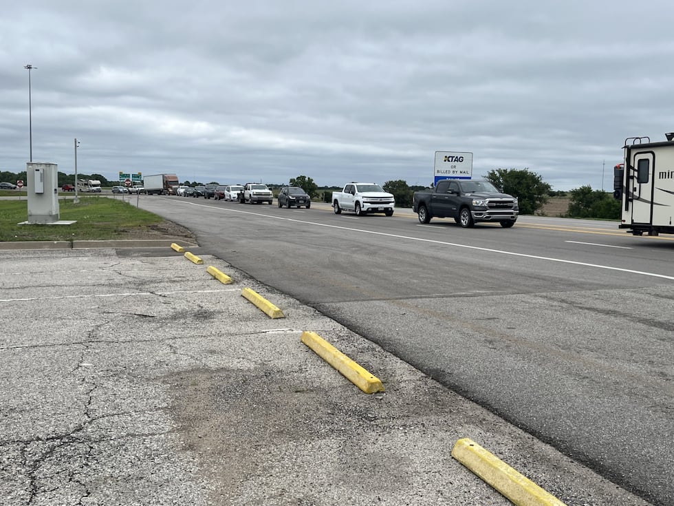 Vcm Device Kansas Turnpike reopens after flooding closure near Wellington