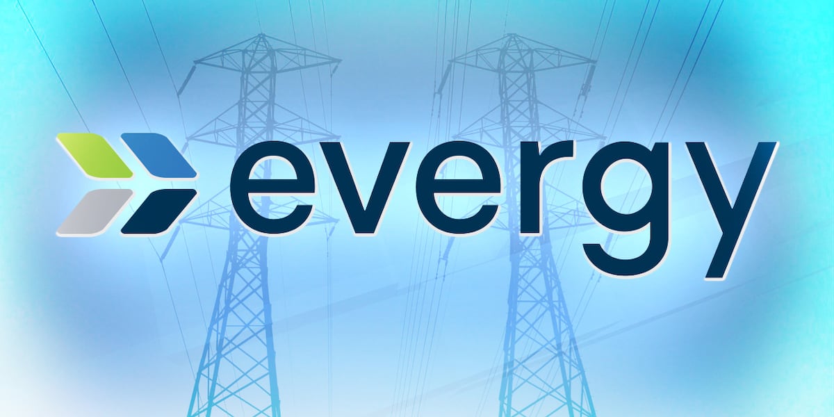 Riverside neighborhood fighting path of Evergy transmission line