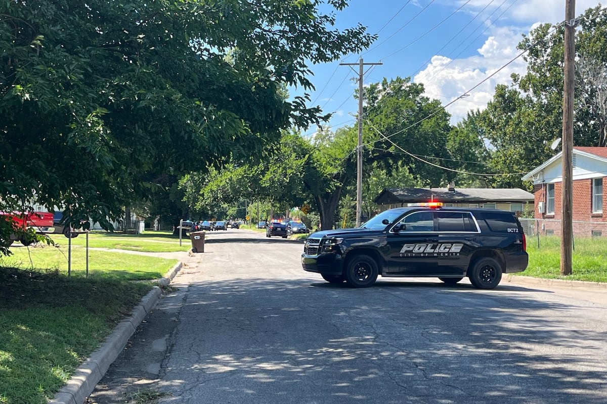 preloaded gallery image