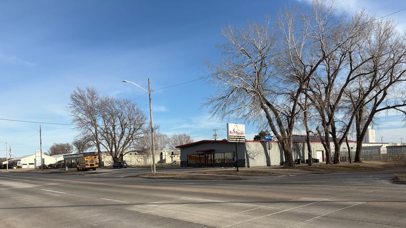 pet resorts closes without warning