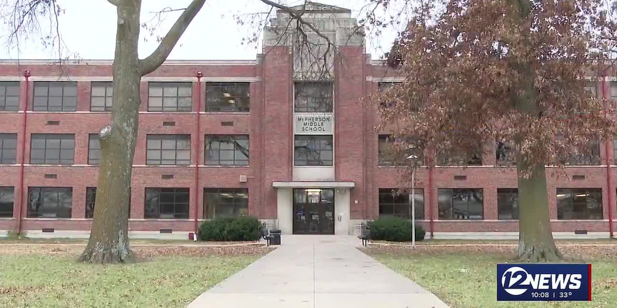McPherson Middle School ends individual Chromebook assignments to