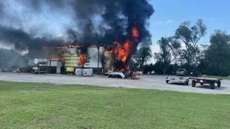 Propane tank explosion destroys building near Great Bend