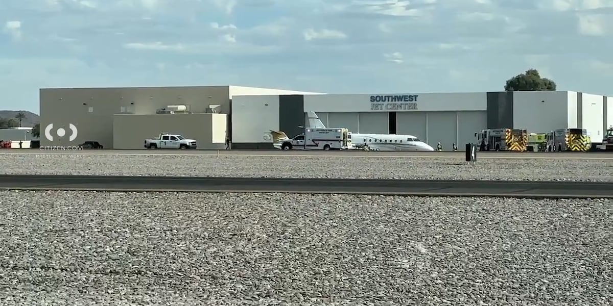 1 dead after two jets collide at Arizona airport, officials say
