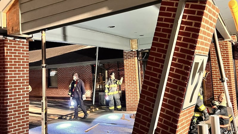 The vehicle already leaves the scene when emergency crews arrived