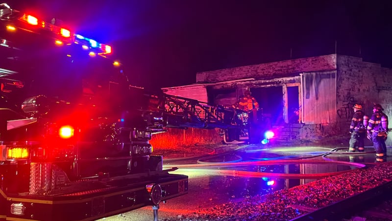 Wichita fire crews respond to a commercial building fire near Boston and Mead, in south Wichita.